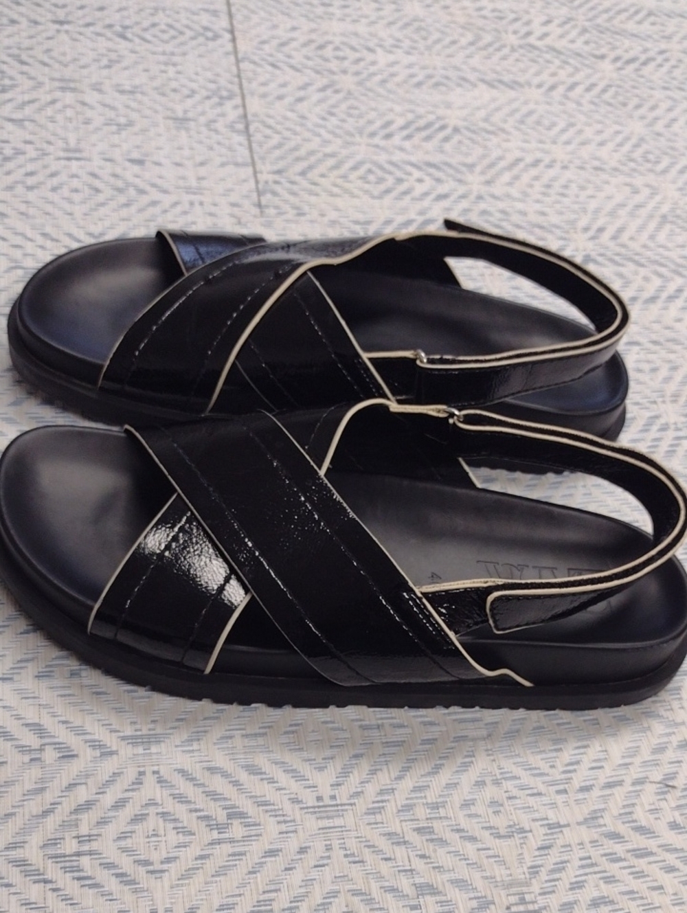 Zara Black Patent Cross-Strap Slingback Sandals,Comfortable and soft. - Picture 15 of 16